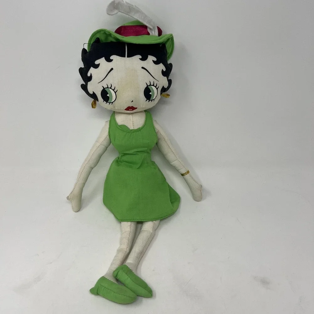 Vintage Betty Boop Peter Pan Betty Plush Doll Kellytoy 1999 Green Dress Hat‎